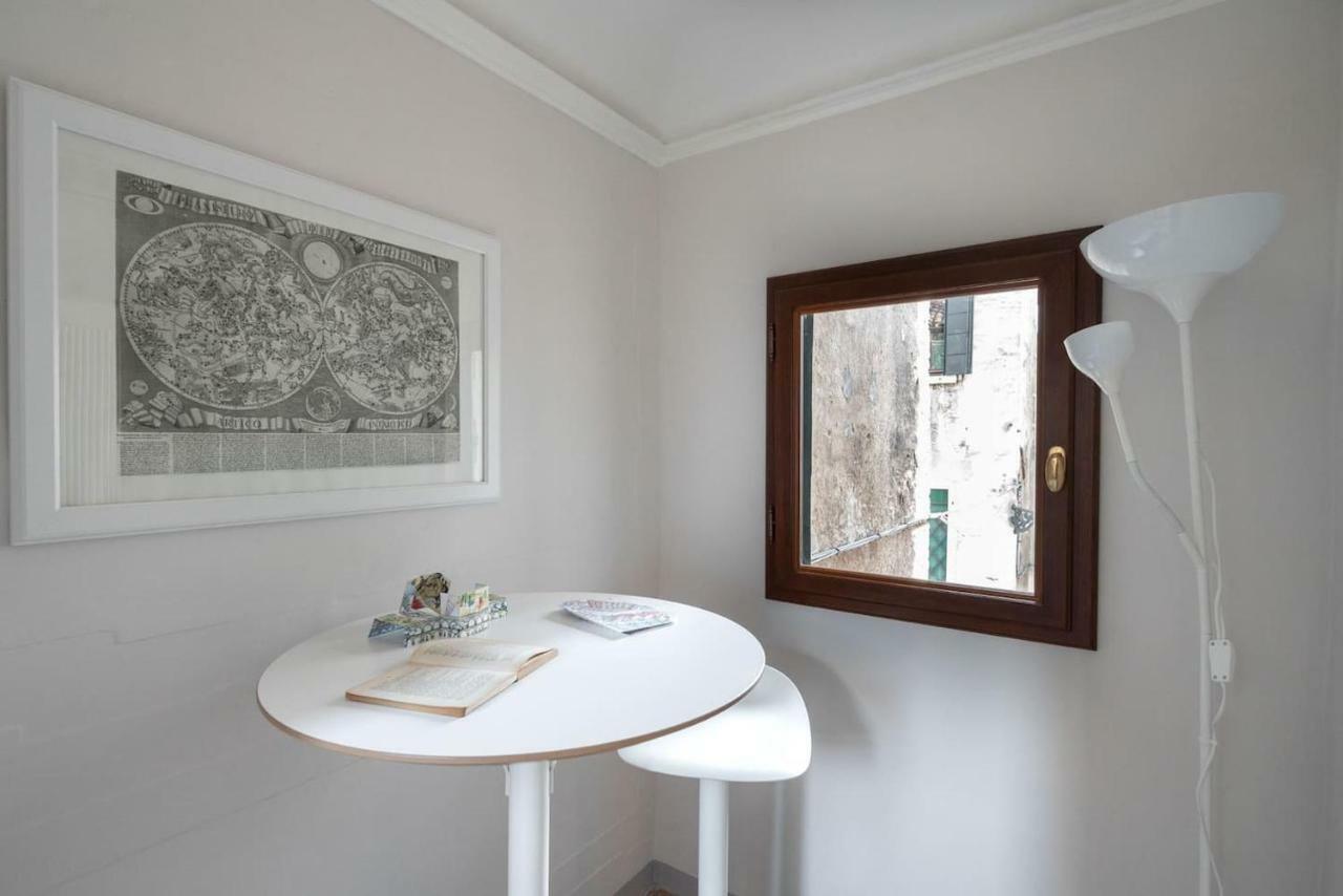 Apartment Ponte Raspi Canal View Venise Extérieur photo